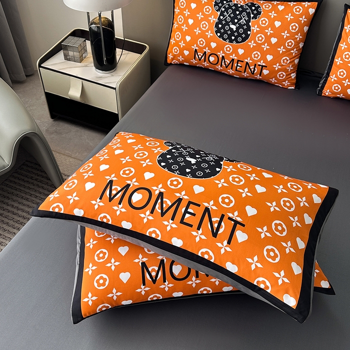 91家纺网 家纺一手货源 找家纺 2025新款水洗真丝数码印花四件套 流体熊-橙