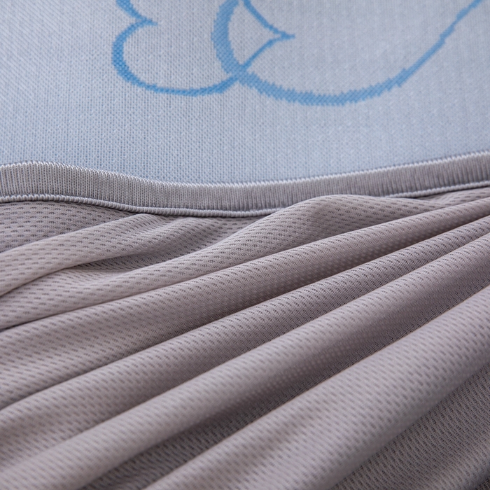 91家纺网 家纺一手货源 找家纺 凌云家纺  2025新款提花凉感冰丝席床笠款三明治凉席三件套 心海-蓝