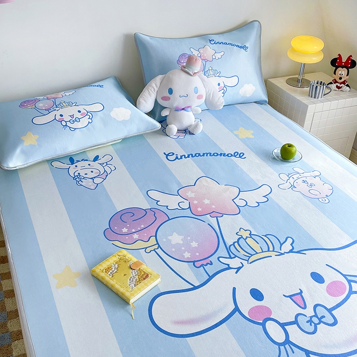 91家纺网 家纺一手货源 找家纺 米帛家纺 2025新款 A类大版三丽鸥冰藤席-床笠款 气球玉桂狗