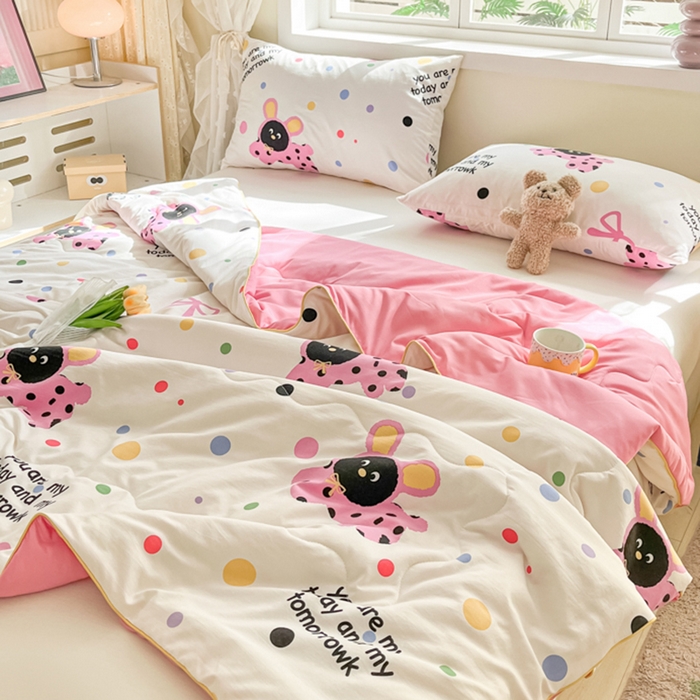 91家纺网 家纺一手货源 找家纺 贝扬思家纺 2025新款水洗皱皱纱系列夏被-系列二 泡芙兔兔