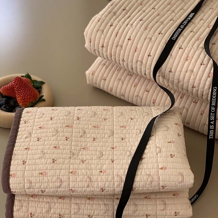 91家纺网 家纺一手货源 找家纺 汇庭 2025新款蔓莎床盖三件套系列-实拍 冰淇淋