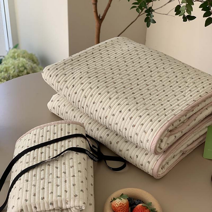 91家纺网 家纺一手货源 找家纺 汇庭 2025新款蔓莎床盖三件套系列-实拍 小时光