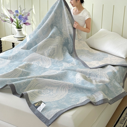 2025新款A类纯棉针织三层纱提花多功能毯 蓝色-梦回