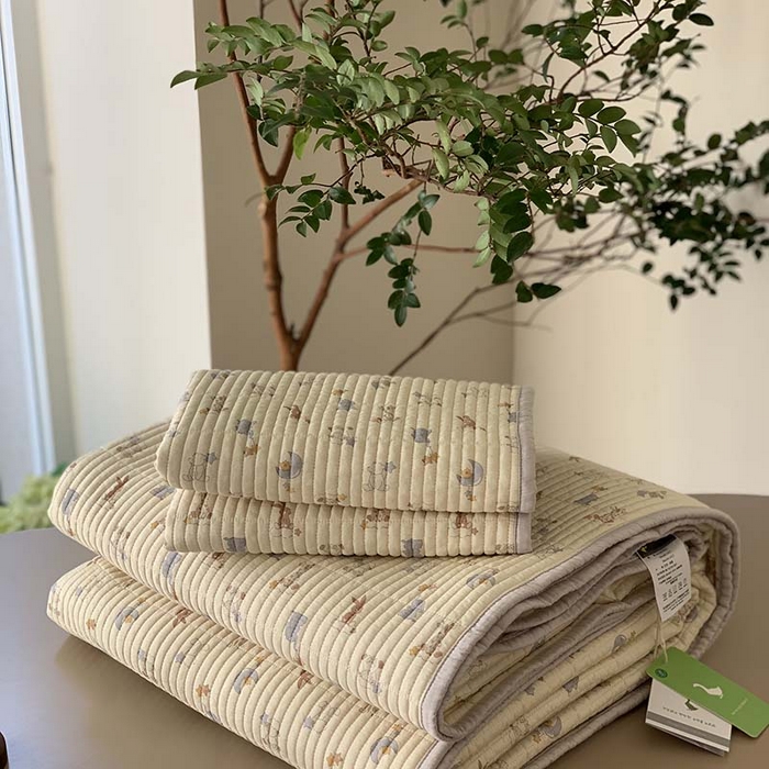 91家纺网 家纺一手货源 找家纺 汇庭 2025新款蔓莎床盖三件套系列-实拍 萌宠乐园