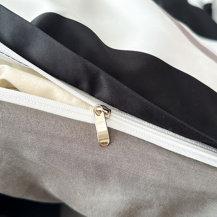 91家纺网 家纺一手货源 找家纺 2025新款水洗真丝数码印花四件套 路易熊-白