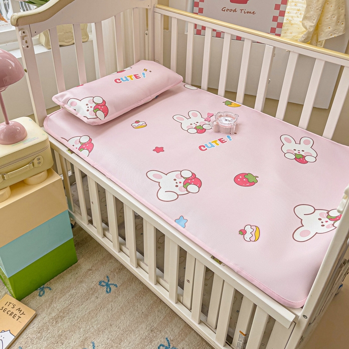 91家纺网 家纺一手货源 找家纺 富馨莱 2025新款幼儿园冰丝席A类抗菌儿童空调席支持定制尺寸 甜心兔