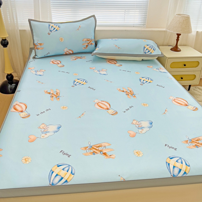 91家纺网 家纺一手货源 找家纺 富馨莱 2025新款平铺款冰藤印花凉席A类抗菌冰丝席支持定制尺寸 星空探险家