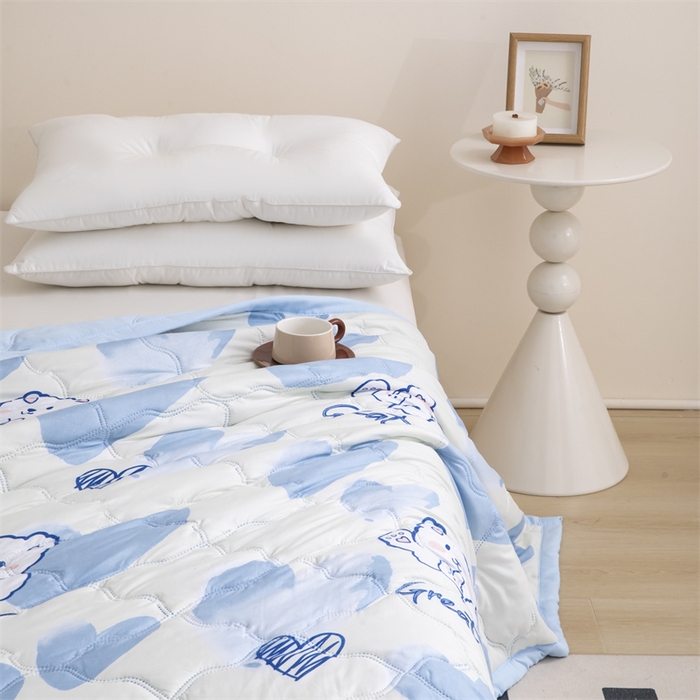 91家纺网 家纺一手货源 找家纺 席万佳 2025新款直播热款印花夏凉被空调被被子被芯水洗棉夏被 爱心蓝