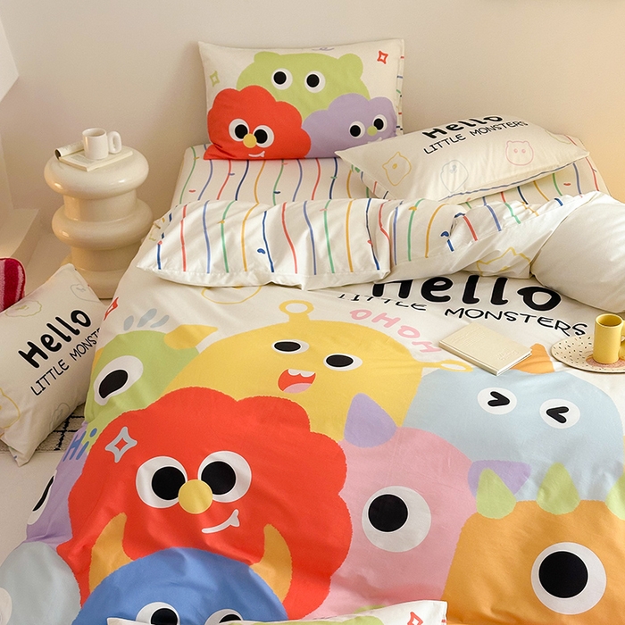 91家纺网 家纺一手货源 找家纺 花言狐语 2025新款全棉13372卡通大版数码印花四件套（提供买家秀） 呆萌小怪兽