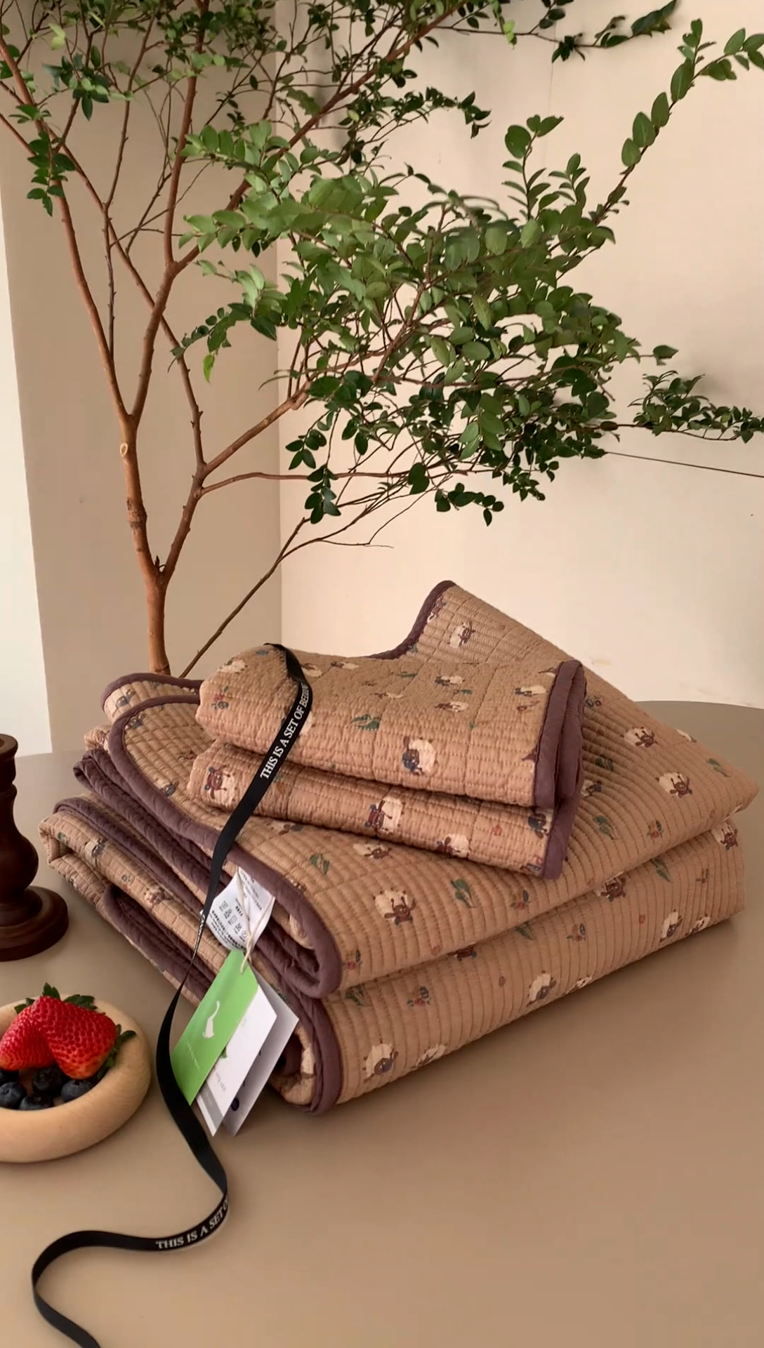 91家纺网 家纺一手货源 找家纺 汇庭 2025新款蔓莎床盖三件套系列-实拍 雪莉咩