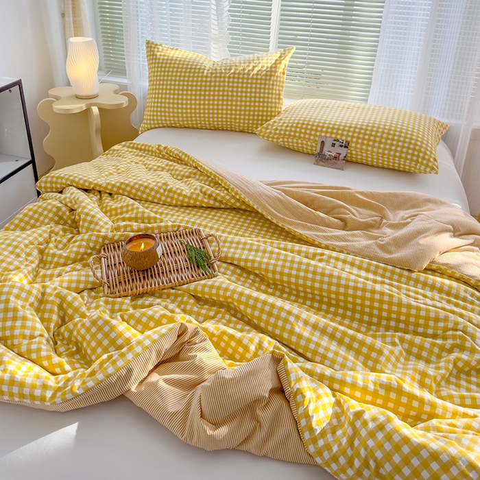 91家纺网 家纺一手货源 找家纺 2025新款无印风夏被 黄小格