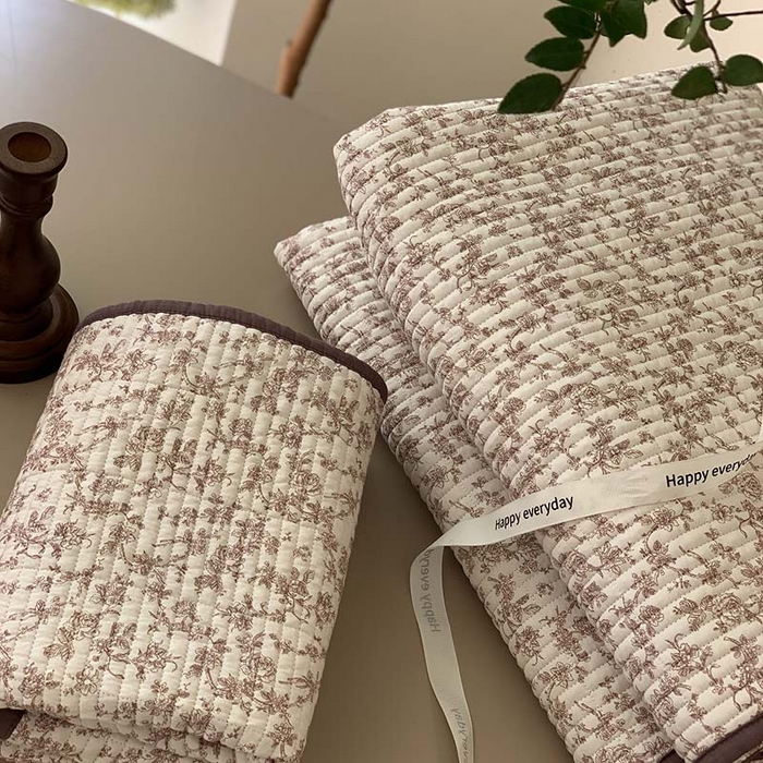 91家纺网 家纺一手货源 找家纺 汇庭 2025新款蔓莎床盖三件套系列-实拍 菲莉棕