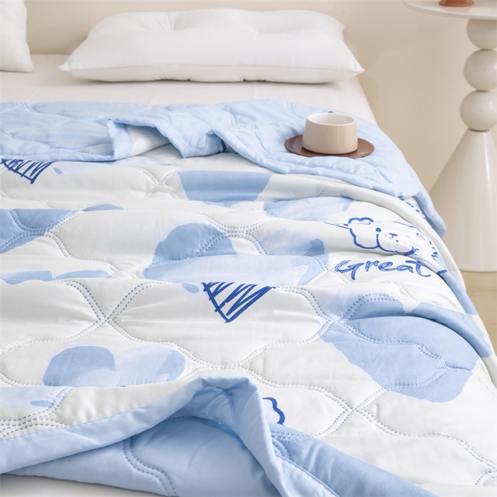 91家纺网 家纺一手货源 找家纺 梵心家纺 2025新款直播热款印花夏凉被空调被被子被芯水洗棉夏被 爱心蓝