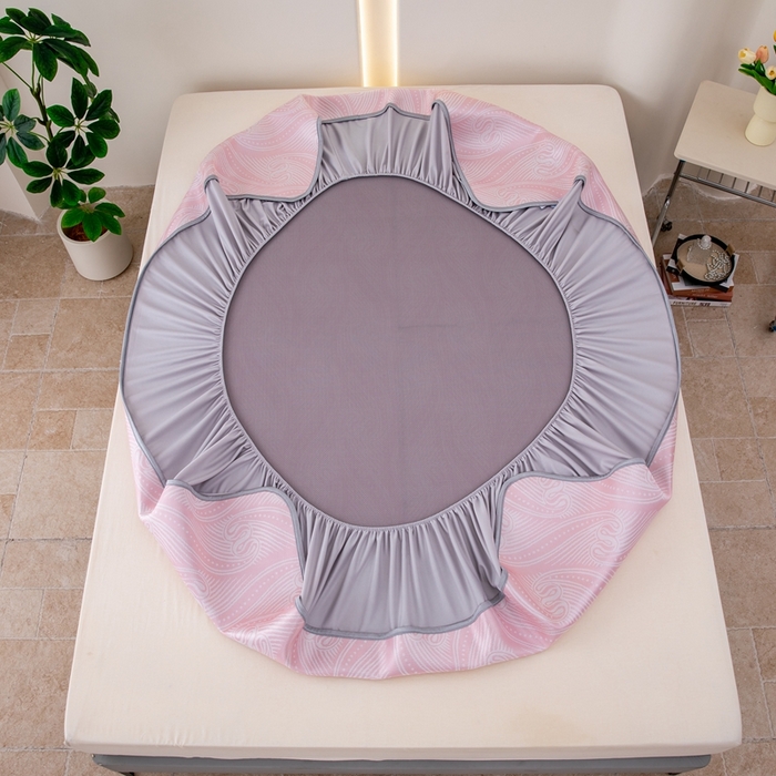 91家纺网 家纺一手货源 找家纺 凌云家纺  2025新款提花凉感冰丝席床笠款三明治凉席三件套 梦旋-粉