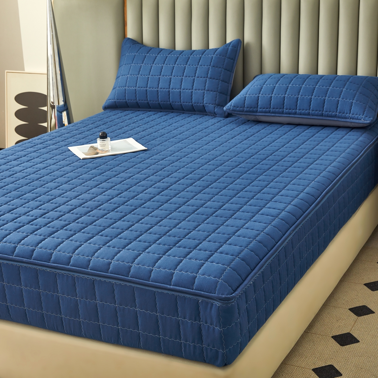 91家纺网 家纺一手货源 找家纺 欧邦 2025新款可拆卸六面全包夹棉床笠 五面夹棉-魅宝蓝