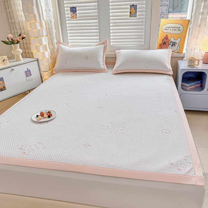 91家纺网 家纺一手货源 找家纺 2025新款凉感冰豆豆凉席-暴力熊系列 暴力熊-粉玉