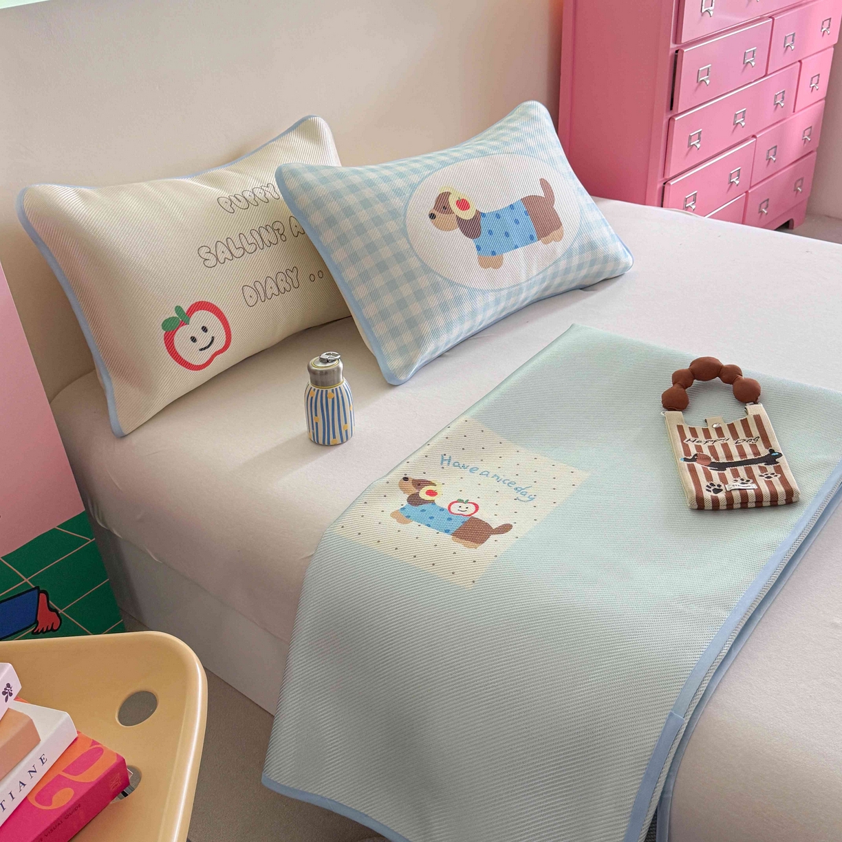 91家纺网 家纺一手货源 找家纺 美乐迪家纺 2025新款数码印花养生冰藤凉席 居家腊肠狗