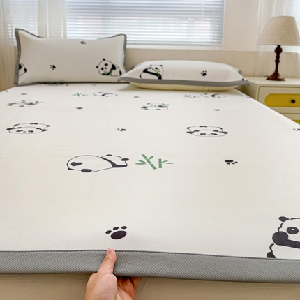 富馨莱 2025新款平铺款冰藤印花凉席A类抗菌冰丝席支持定制尺寸 熊猫胖胖