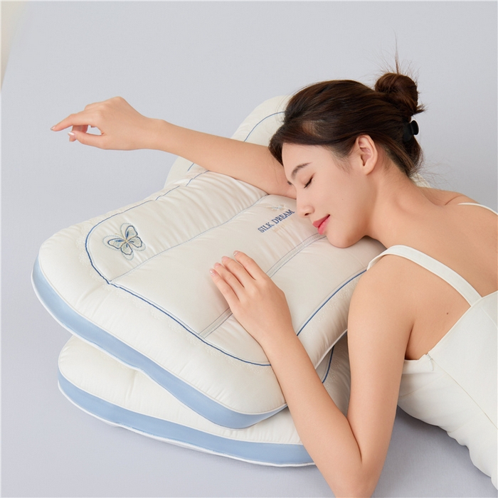 91家纺网 家纺一手货源 找家纺 昕科 2025新款蚕丝蝴蝶立体枕头-莱赛尔天丝桑蚕丝绣花枕芯蝴蝶刺绣枕 蚕丝蝴蝶枕-蓝色