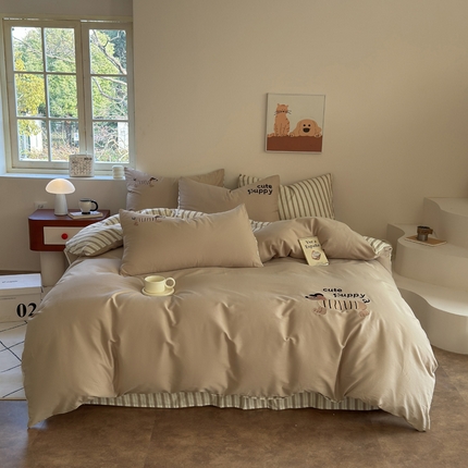 91家纺网 家纺一手货源 找家纺 莱登卡奴 2025新款A类全棉双层纱印加绣呆萌系列四件套 呆萌腊狗