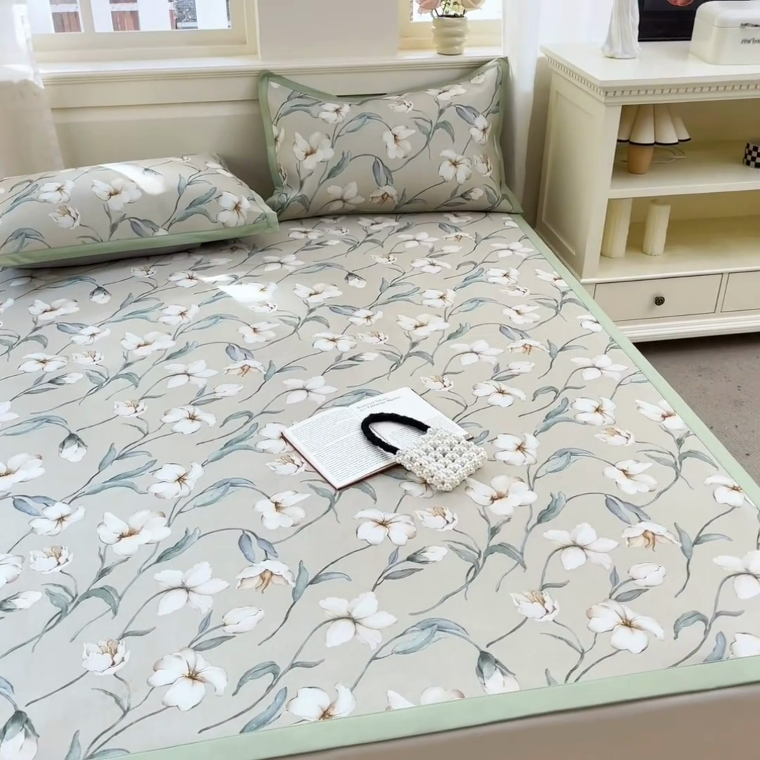 91家纺网 家纺一手货源 找家纺 绒艺席业 2025新款600D冰丝印花数码印花冰藤席赫本风系列 后花园