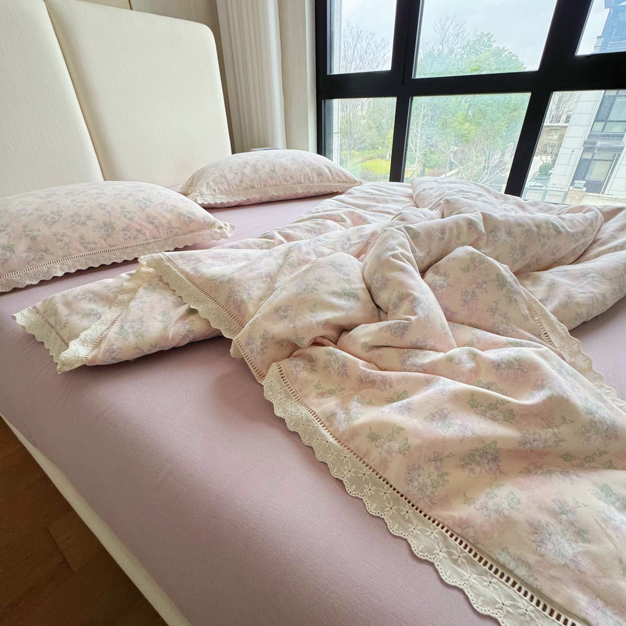 91家纺网 家纺一手货源 找家纺 8+8 （花型持续更新中）2025新款全棉双层纱镂空花边/皱皱花边四件套  妮卡