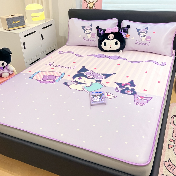 91家纺网 家纺一手货源 找家纺 暮思家居 2025新款正版授权A类大版数码印花三丽鸥可机洗1200D冰丝凉席可组合针织棉夏被四件套床笠款 床笠款-甜蜜库洛米