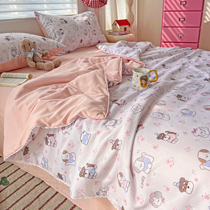 91家纺网 家纺一手货源 找家纺 妖妖家纺2025新款糯糯夏凉被四件套夏凉被空调被 狗狗乐园