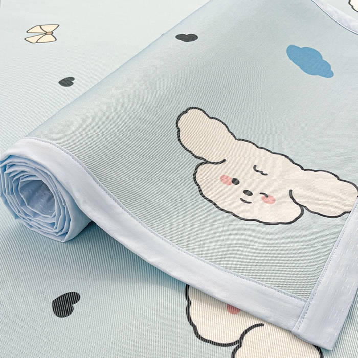 91家纺网 家纺一手货源 找家纺 绒艺席业 2025新款600D冰丝印花数码印花冰藤席卡通小清新系列 云朵狗