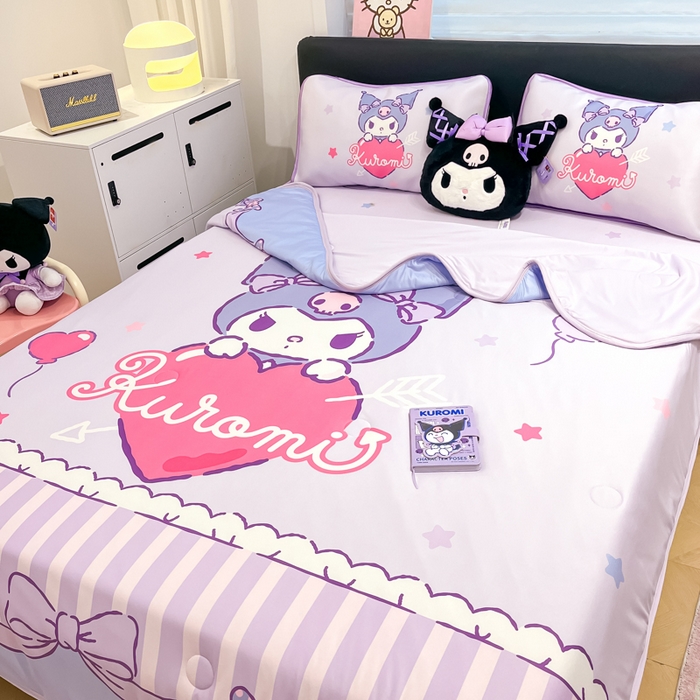 91家纺网 家纺一手货源 找家纺 暮思家居 2025新款正版授权A类大版数码印花三丽鸥可机洗1200D冰丝凉席可组合针织棉夏被四件套床笠款 床笠款-爱心库洛米