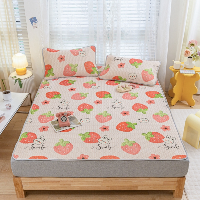 91家纺网 家纺一手货源 找家纺 默忆 2025新款凉感丝印花乳胶凉席 草莓兔