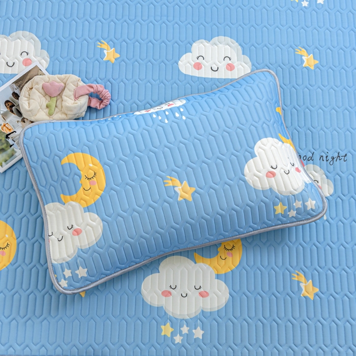 91家纺网 家纺一手货源 找家纺 默忆 2025新款凉感丝印花乳胶凉席 可爱云朵