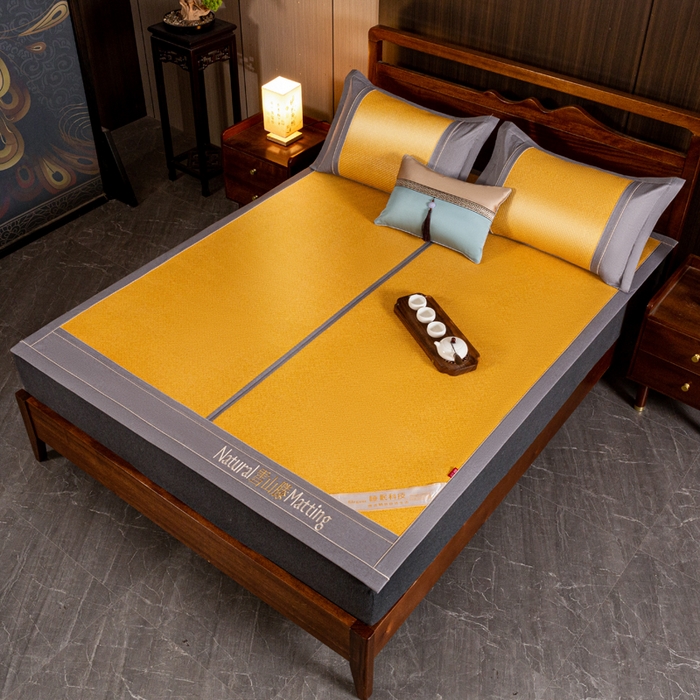 91家纺网 家纺一手货源 找家纺 卡罗兰 2025新款藤席凉席三件套床单床笠黄金藤系列 黄金藤小麦黄-床席