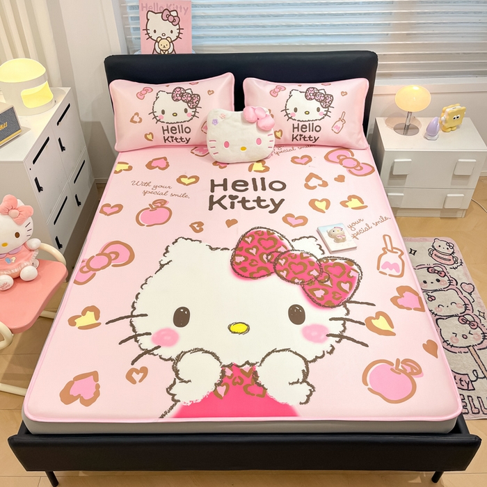 91家纺网 家纺一手货源 找家纺 暮思家居 2025新款正版授权A类大版数码印花三丽鸥可机洗1200D冰丝凉席可组合针织棉夏被四件套床笠款 床笠款-豹纹KT猫