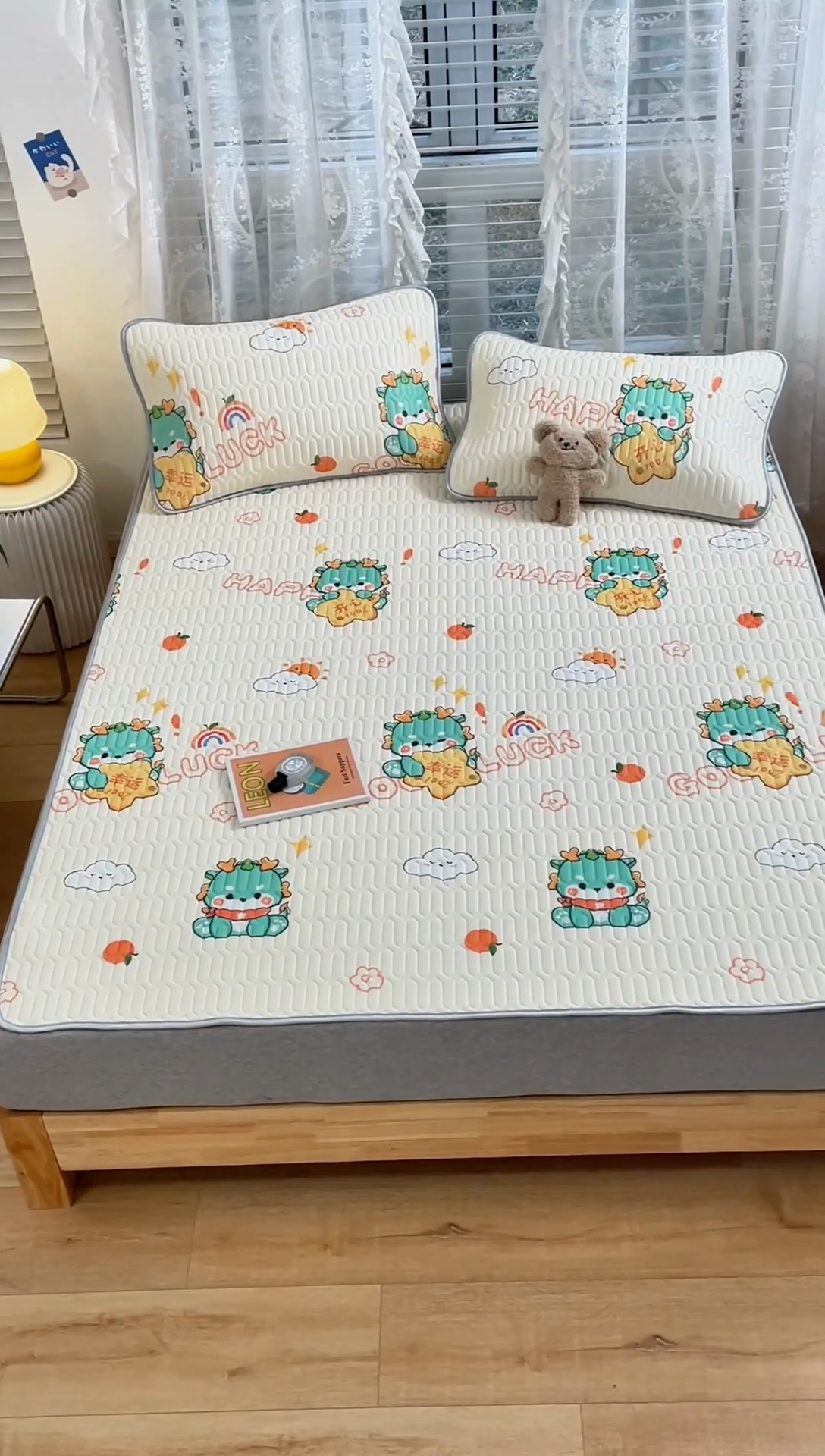 91家纺网 家纺一手货源 找家纺 默忆 2025新款凉感丝印花乳胶凉席 恐龙派对