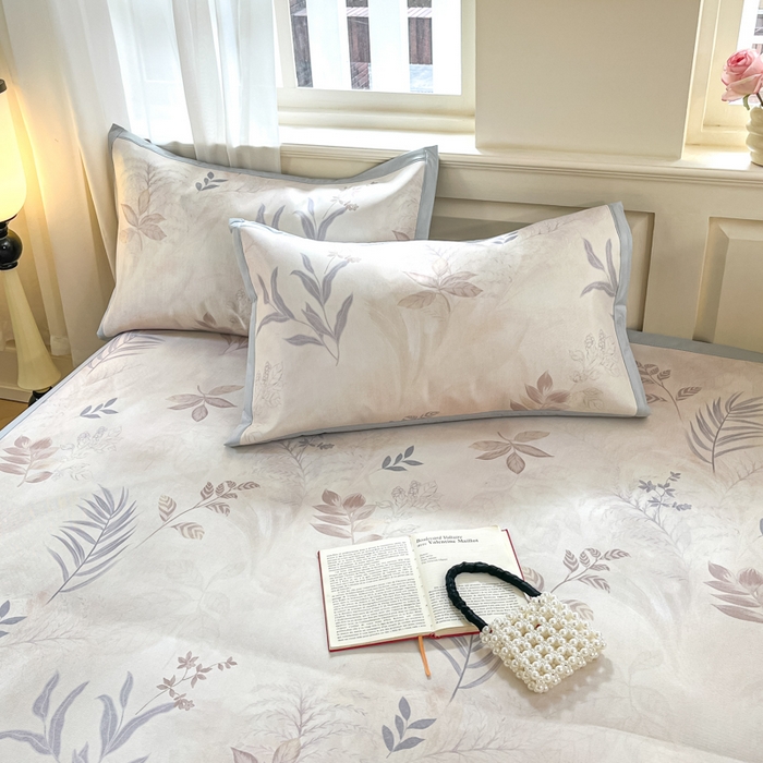 91家纺网 家纺一手货源 找家纺 绒艺席业 2025新款600D冰丝印花数码印花冰藤席赫本风系列 花影晚风