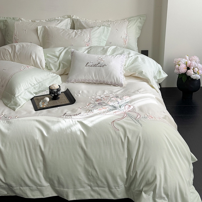 91家纺网 家纺一手货源 找家纺 优悦生活馆 2025新款全棉新疆长绒棉四件套-鸢尾花畔 控价 鸢尾花畔-夏至绿