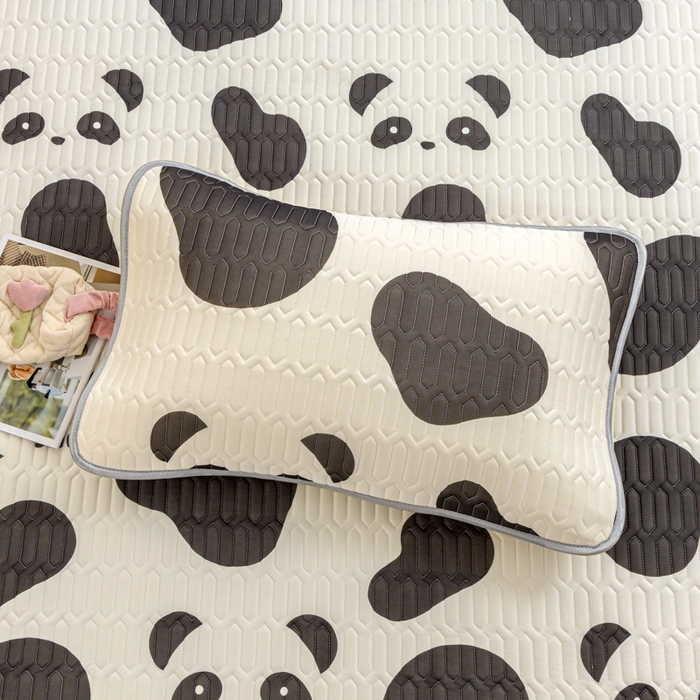 91家纺网 家纺一手货源 找家纺 默忆 2025新款凉感丝印花乳胶凉席 快乐熊猫