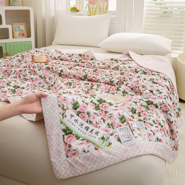 91家纺网 家纺一手货源 找家纺 锦鹭被业 2025新款A类里外全棉印花夏被 萱花粉