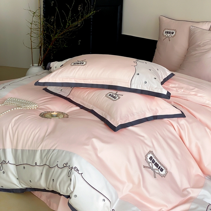 91家纺网 家纺一手货源 找家纺 （总）品家居2025新款高支高密贡缎长绒棉四件套-觅