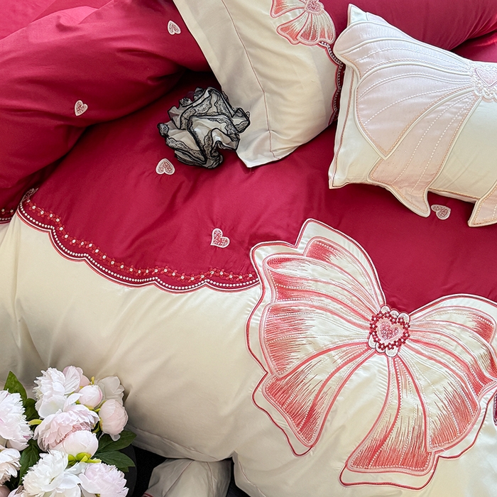91家纺网 家纺一手货源 找家纺 优悦生活馆 2025新款全棉新疆长绒棉四件套-恋恋时光 控价 恋恋时光-胭脂红