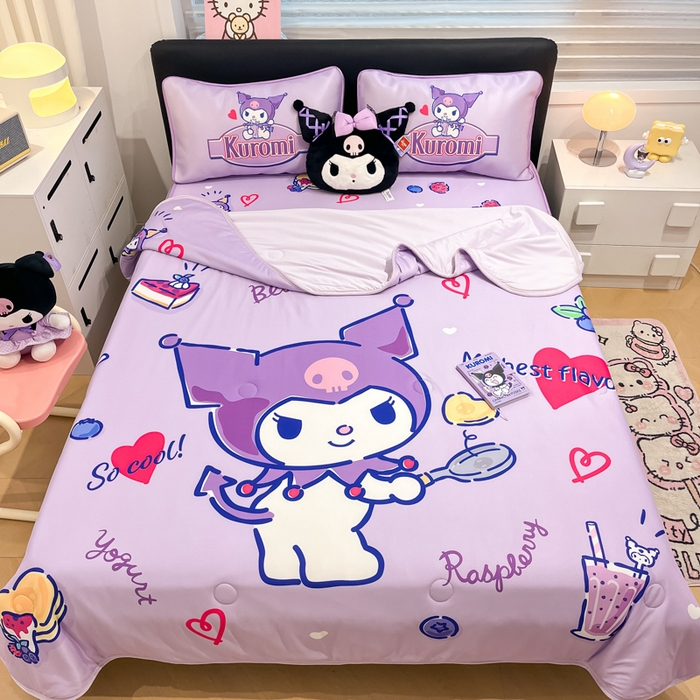 91家纺网 家纺一手货源 找家纺 暮思家居 2025新款正版授权A类大版数码印花三丽鸥可机洗1200D冰丝凉席可组合针织棉夏被四件套床笠款 床笠款-蓝莓库洛米