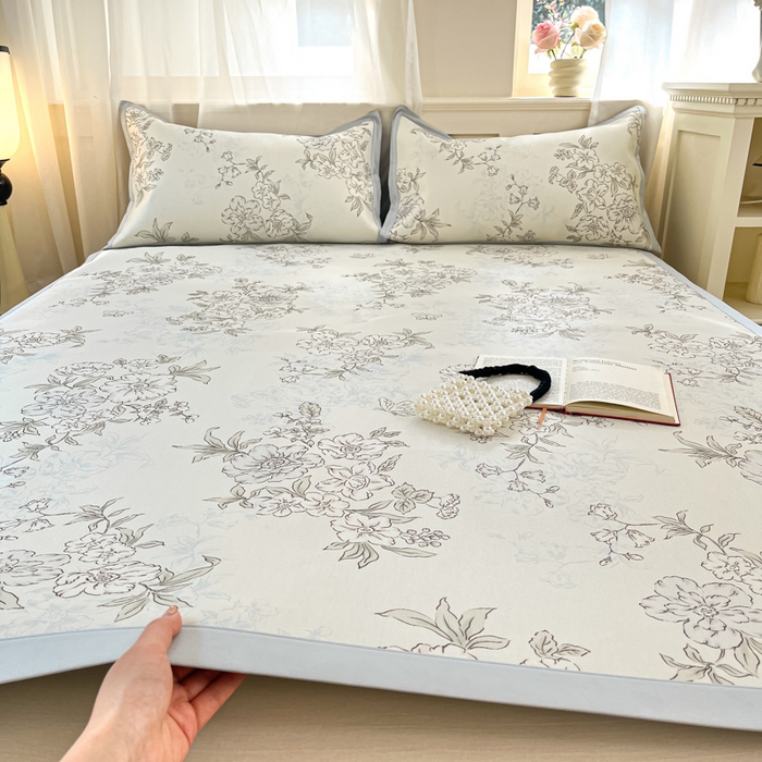 91家纺网 家纺一手货源 找家纺 绒艺席业 2025新款600D冰丝印花数码印花冰藤席赫本风系列 一杯清茶