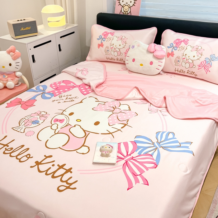 91家纺网 家纺一手货源 找家纺 暮思家居 2025新款正版授权A类大版数码印花三丽鸥可机洗1200D冰丝凉席可组合针织棉夏被四件套床笠款 床笠款-美美KT