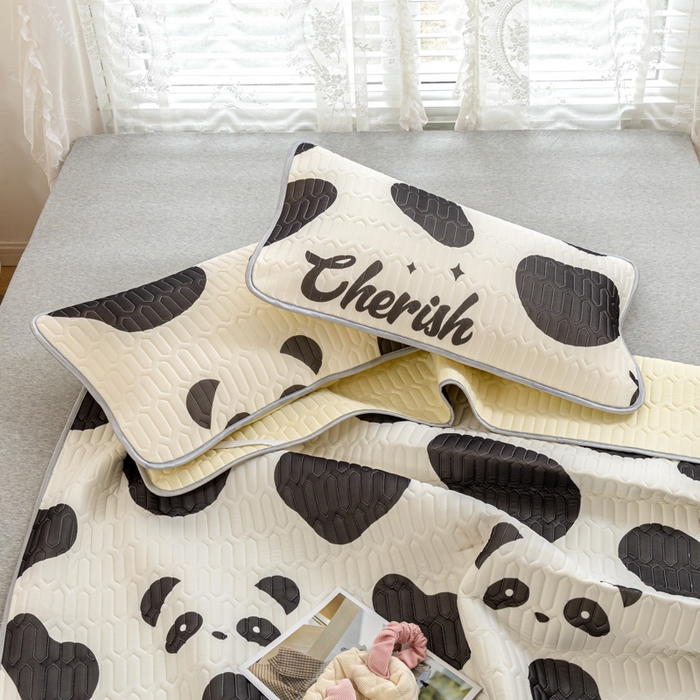 91家纺网 家纺一手货源 找家纺 默忆 2025新款凉感丝印花乳胶凉席 快乐熊猫