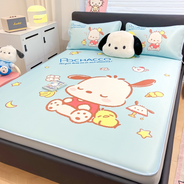 91家纺网 家纺一手货源 找家纺 暮思家居 2025新款正版授权A类大版数码印花三丽鸥可机洗1200D冰丝凉席可组合针织棉夏被四件套床笠款 床笠款-呆萌帕恰狗