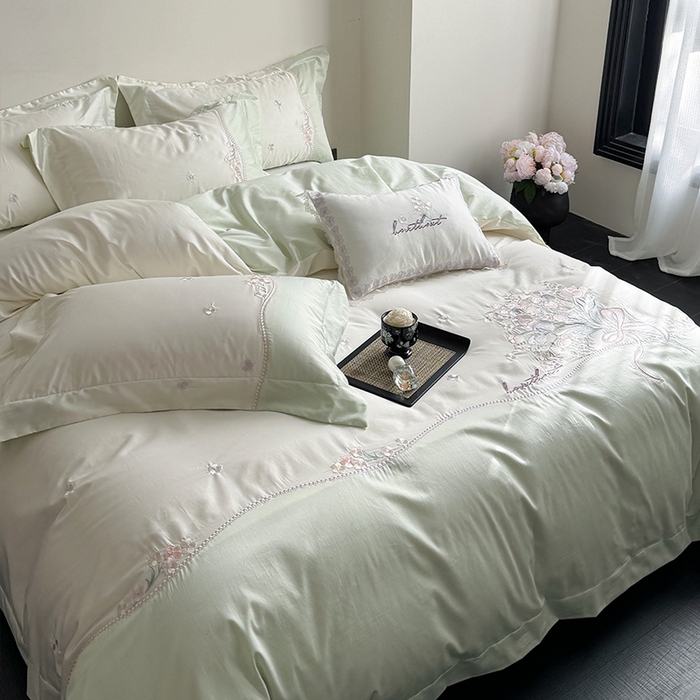 91家纺网 家纺一手货源 找家纺 优悦生活馆 2025新款全棉新疆长绒棉四件套-鸢尾花畔 控价 鸢尾花畔-夏至绿