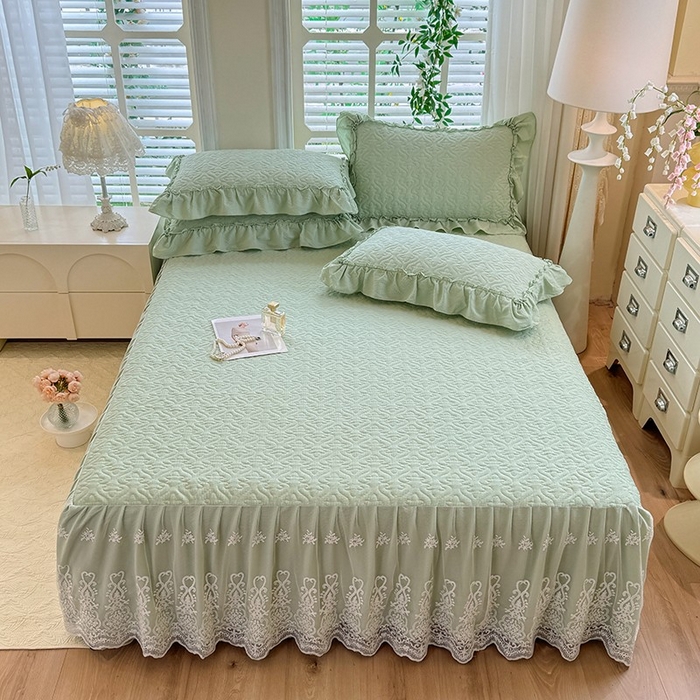 91家纺网 家纺一手货源 找家纺 花香四季家纺 2025新款夹棉绗缝床裙单件三件套法式四件套套件蕾丝公主风 绿色