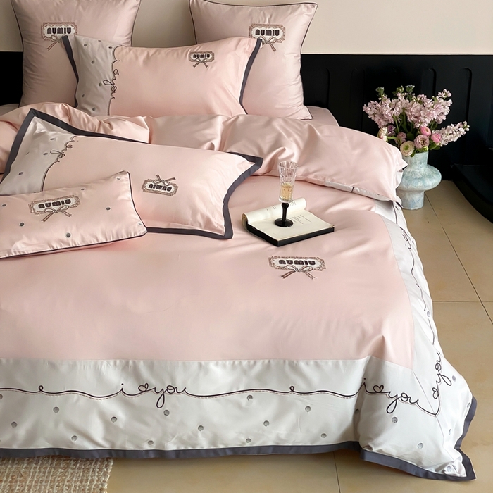 91家纺网 家纺一手货源 找家纺 （总）品家居2025新款高支高密贡缎长绒棉四件套-觅