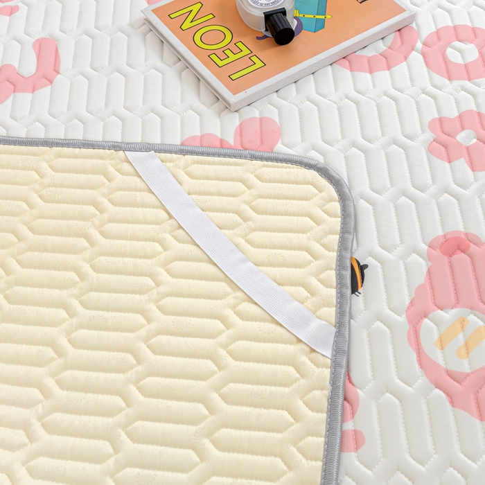 91家纺网 家纺一手货源 找家纺 默忆 2025新款凉感丝印花乳胶凉席 开心花园